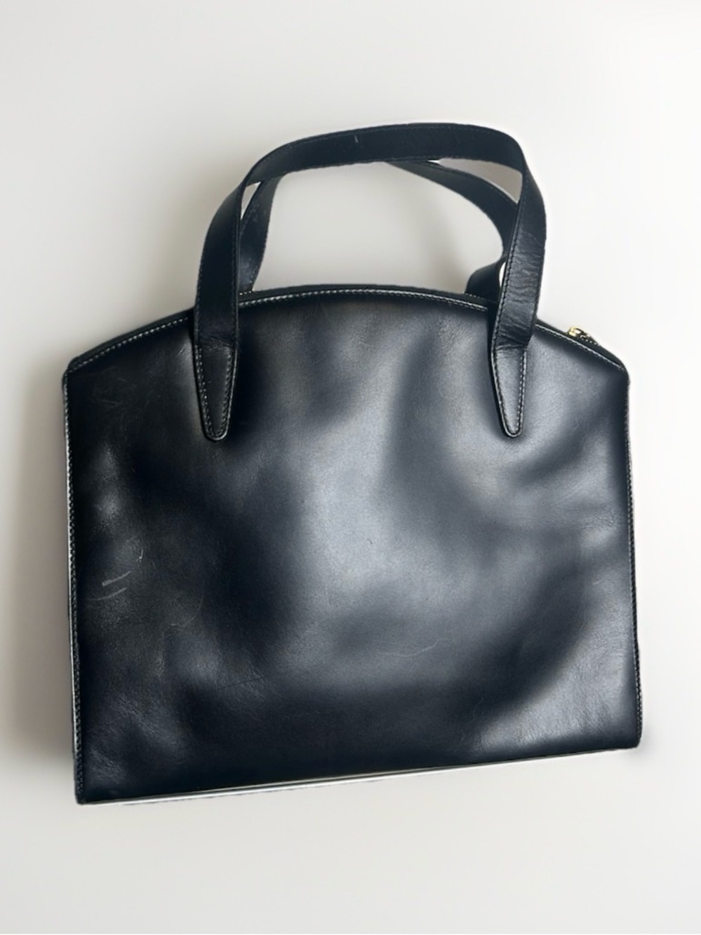 Gucci Black Leather Interior Zip Tote with Gold Logo Stamp